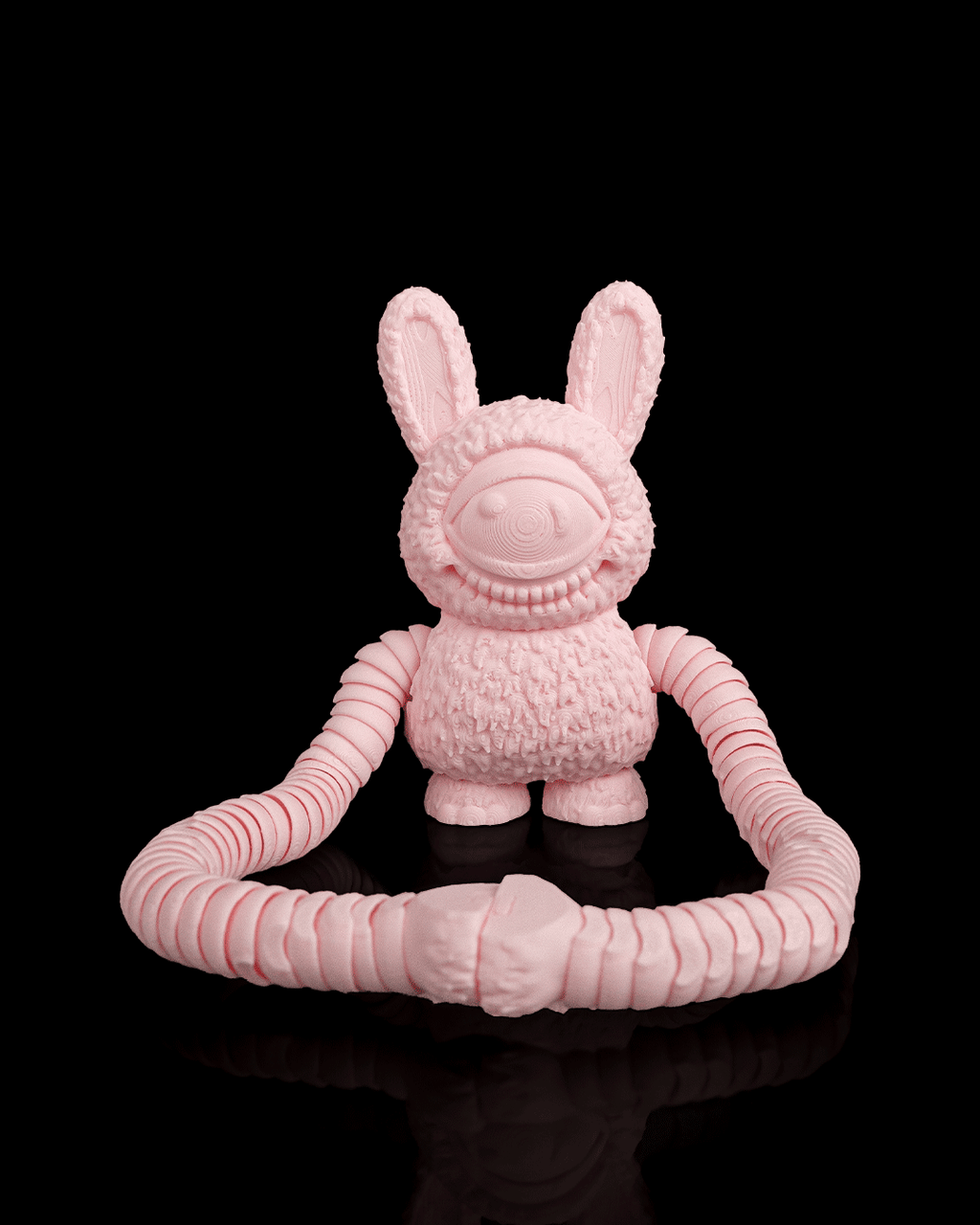 Floop — One-Eyed Rabbit Monster Articulated Fidget Keychain / Statuette