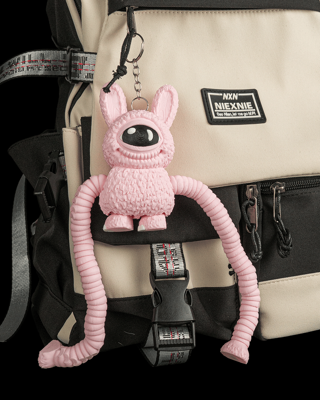 Floop — One-Eyed Rabbit Monster Articulated Fidget Keychain / Statuette