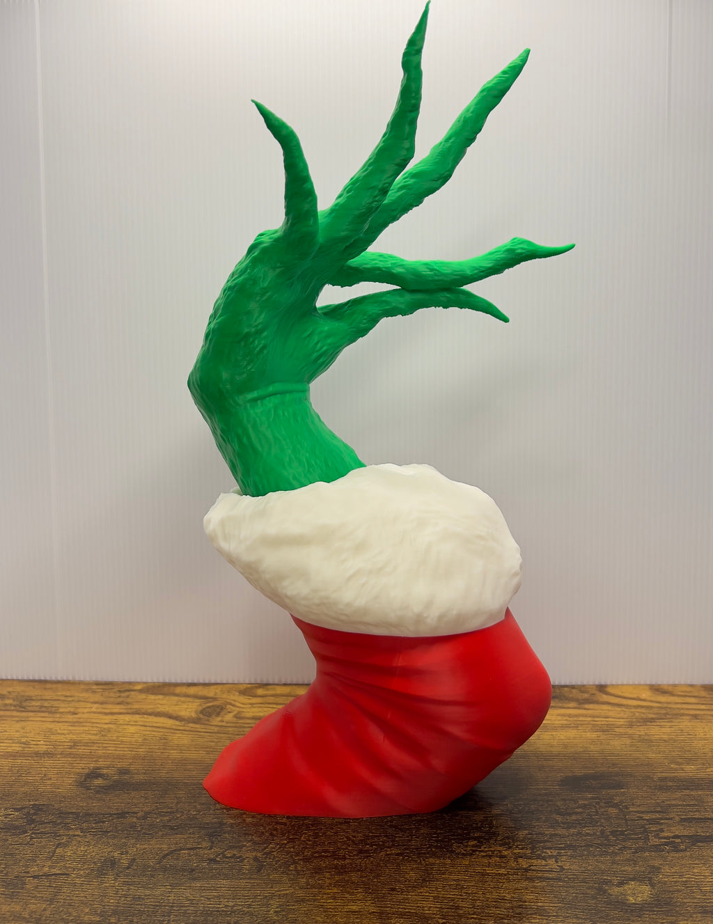 Sneaky Green Hand Wall Mount – Festive Stocking Decor