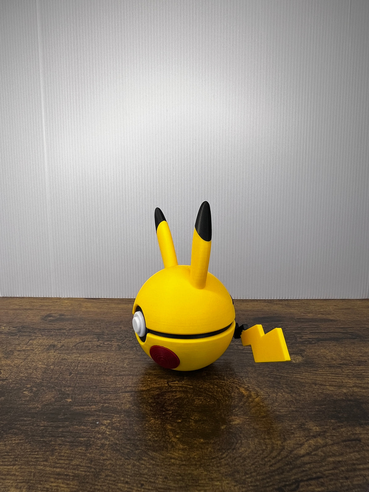 Pikachu Poké Ball – Pokémon-Inspired Display Stand