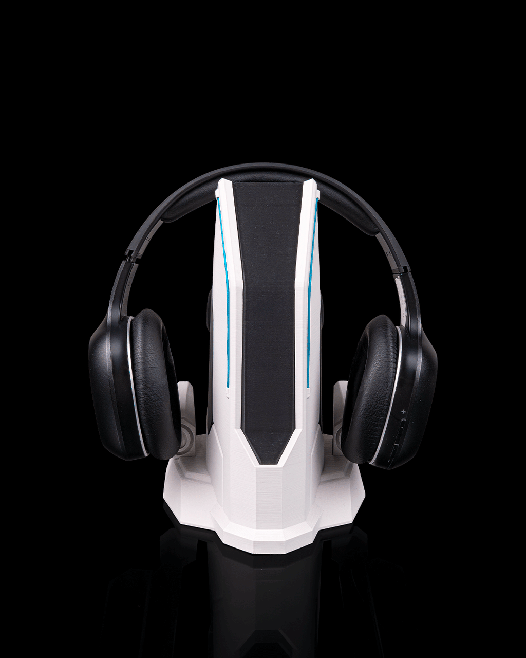 Signal Station — Headphone Holder