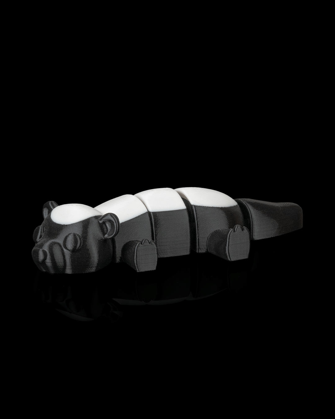 3D Printed Skunk Lounge — Statuette / Keychain